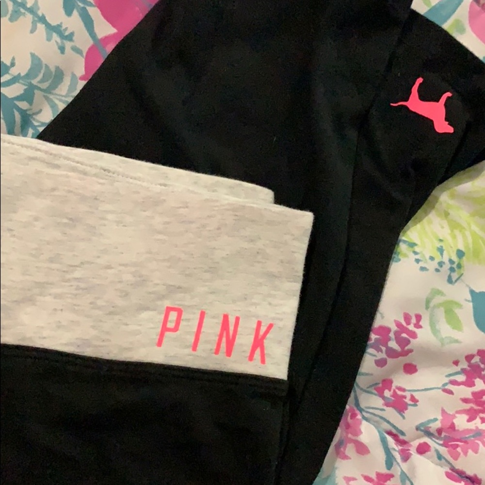 PINK Victoria’s Secret cropped Yoga leggings!